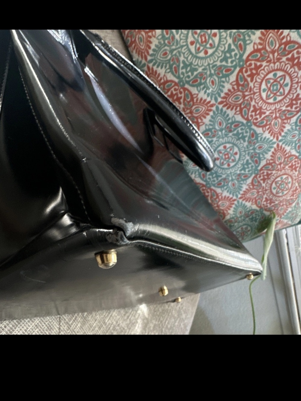 Gucci Black Patent Leather Structured Tote with Gold Hardware - Picture 7 of 10